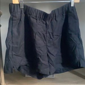 Madewell black pull on shorts
